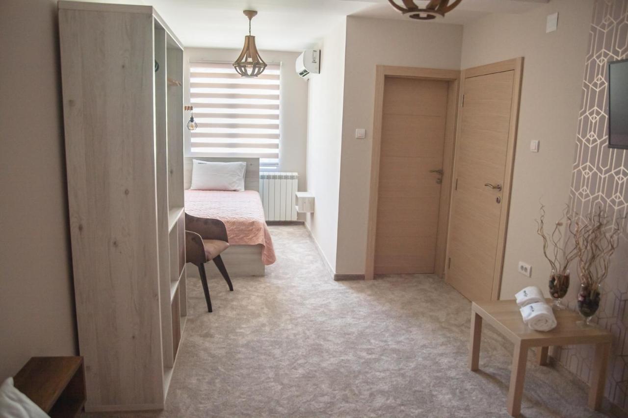 Mehana Apartmani Лесковац Экстерьер фото
