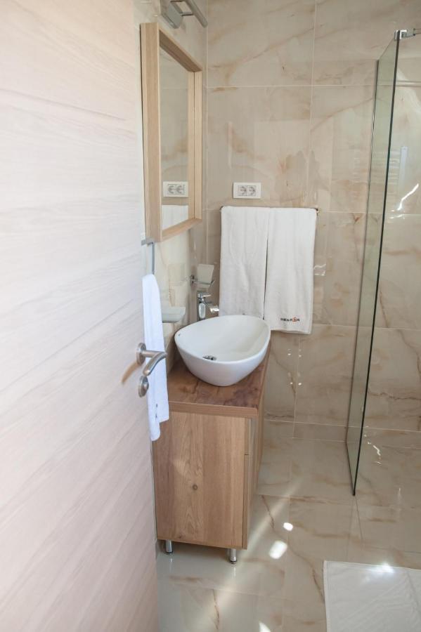Mehana Apartmani Лесковац Экстерьер фото
