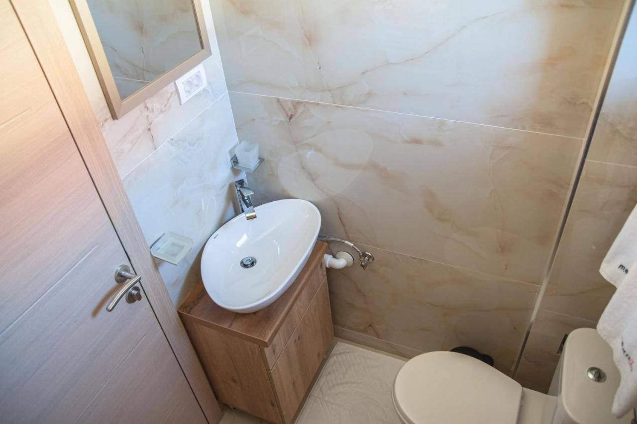 Mehana Apartmani Лесковац Экстерьер фото