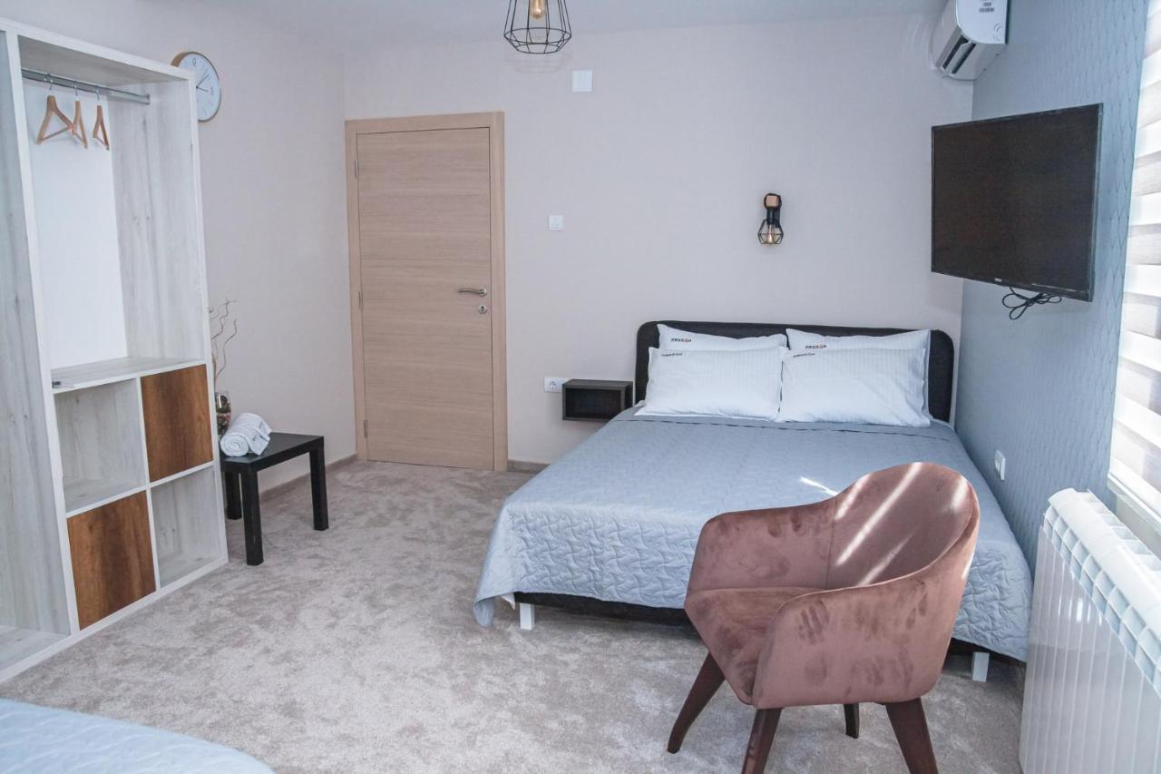 Mehana Apartmani Лесковац Экстерьер фото