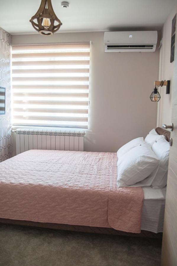 Mehana Apartmani Лесковац Экстерьер фото