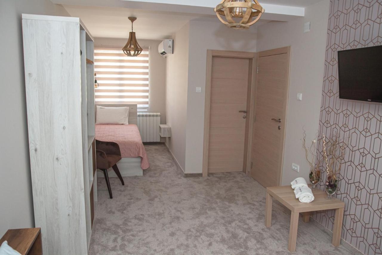 Mehana Apartmani Лесковац Экстерьер фото