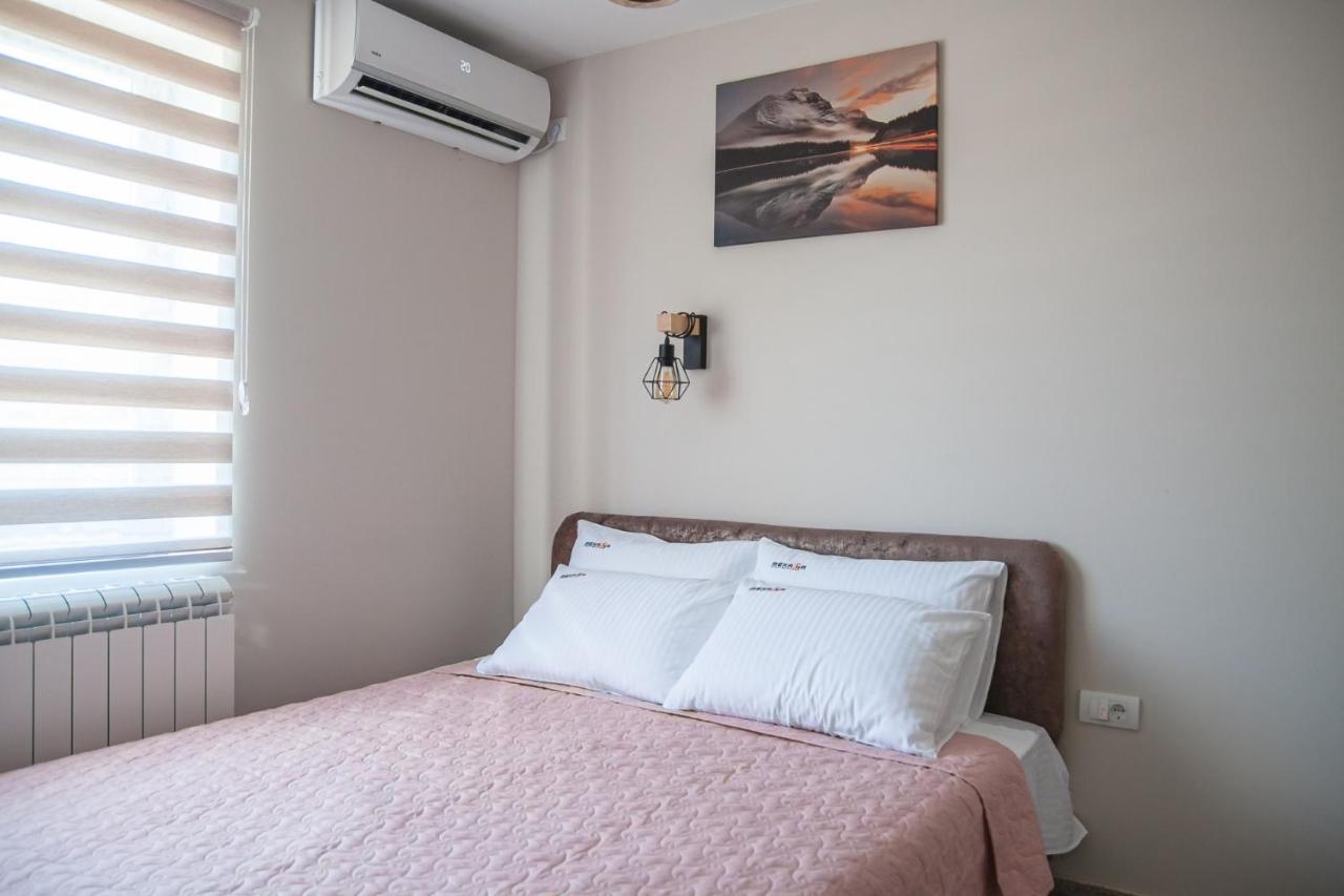 Mehana Apartmani Лесковац Экстерьер фото