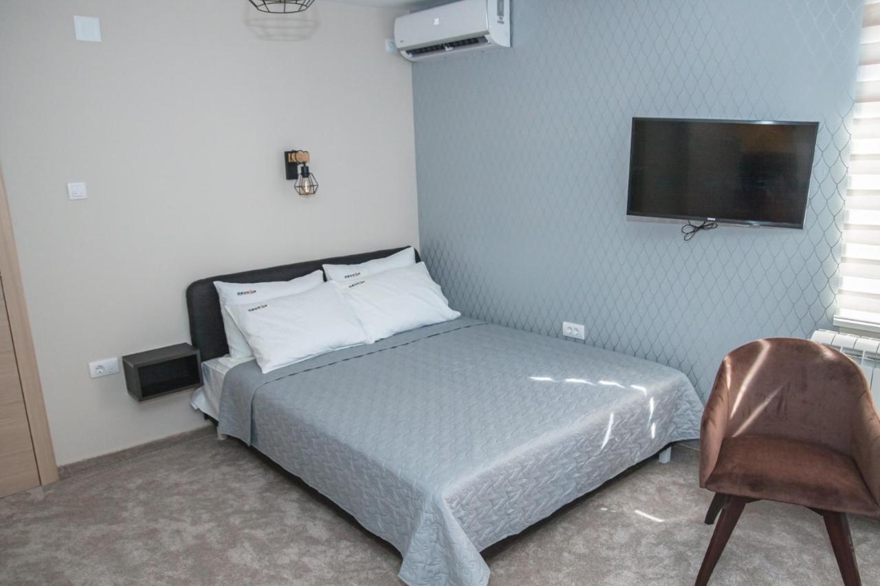Mehana Apartmani Лесковац Экстерьер фото
